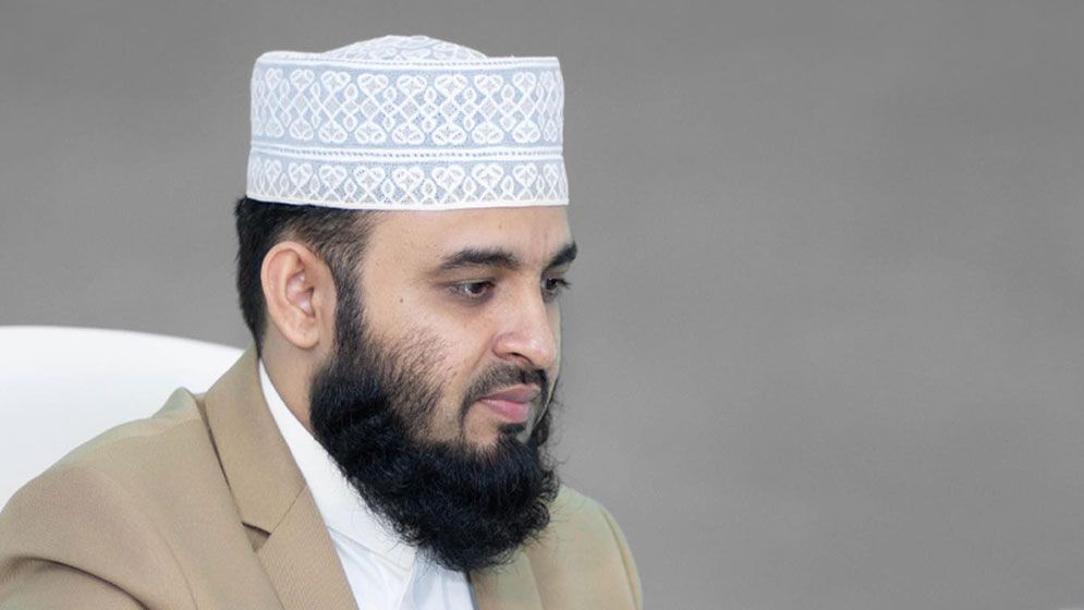 প্রাথমিক বিদ্যালয়ে সংগীত শিক্ষক নিয়োগ নিয়ে যা বললেন আজহারি