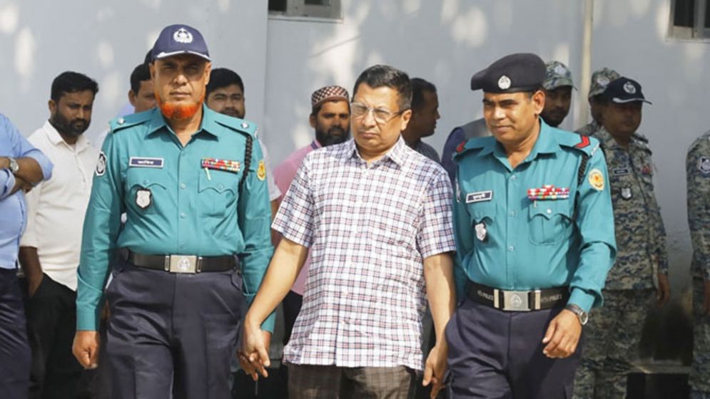 সাবেক আইজিপি মামুনের স্বীকারোক্তি, ‘শান্তিপূর্ণ আন্দোলনকারীদের হত্যা বৈধ নয়’