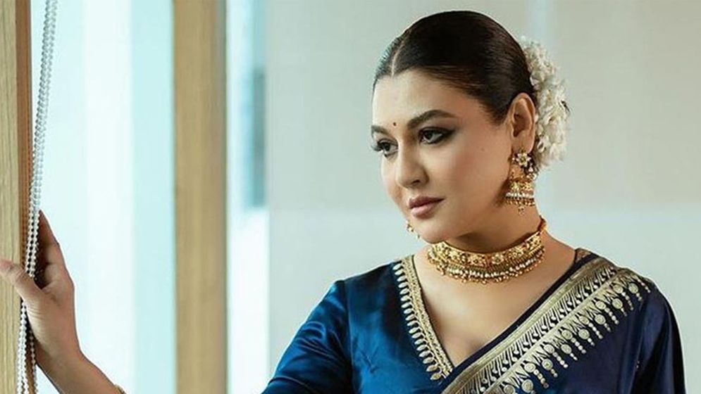 ডুব দিয়ে কাদার ভেতর থেকে উঠতে হয়: জয়া আহসান