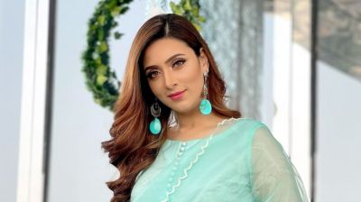 নতুন বিজ্ঞাপনে মিম