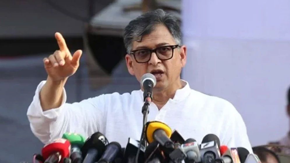 এক জায়গায় বলে জয়, দেড় মাইল দূরে গিয়ে বলে বাংলা: সালাহউদ্দিন