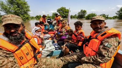 পাকিস্তানে উদ্ধারকারী নৌকা ডুবে নিহত ৫