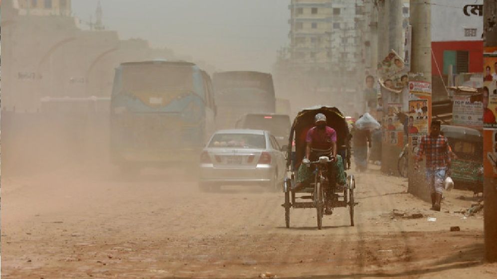 ঢাকার বায়ুমানে উন্নতি, শীর্ষে হ্যানয়