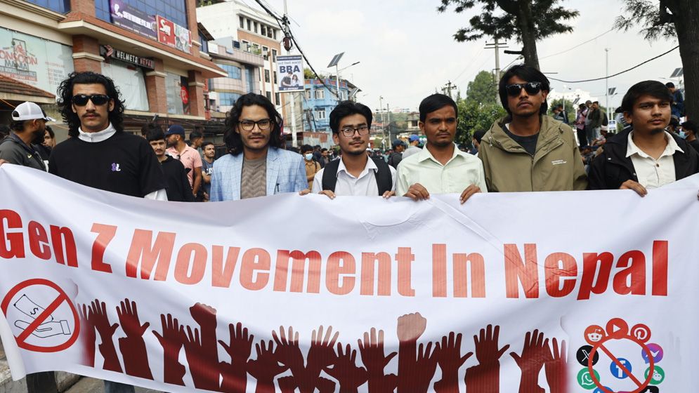 উত্তাল নেপাল, দেখুন ছবিতে