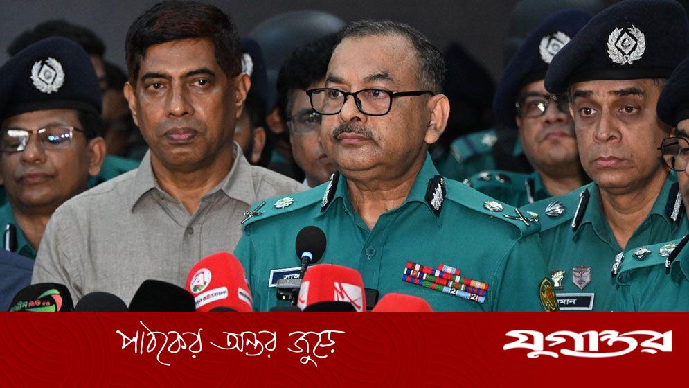 ডাকসু নির্বাচন ঘিরে নিশ্ছিদ্র নিরাপত্তা ব্যবস্থা নেওয়া হয়েছে: ডিএমপি কমিশনার