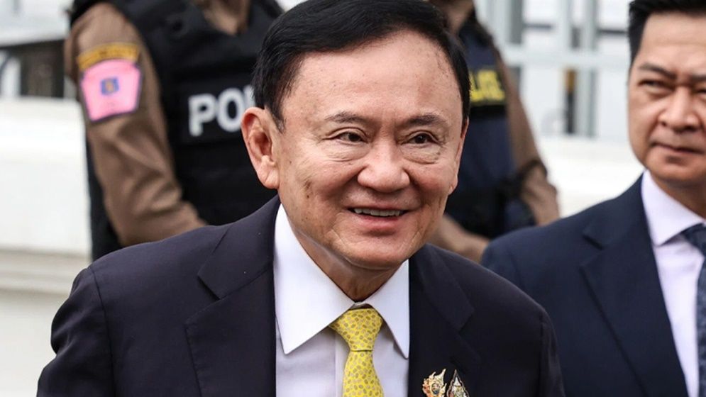 সাবেক প্রধানমন্ত্রী থাকসিনের এক বছরের কারাদণ্ড