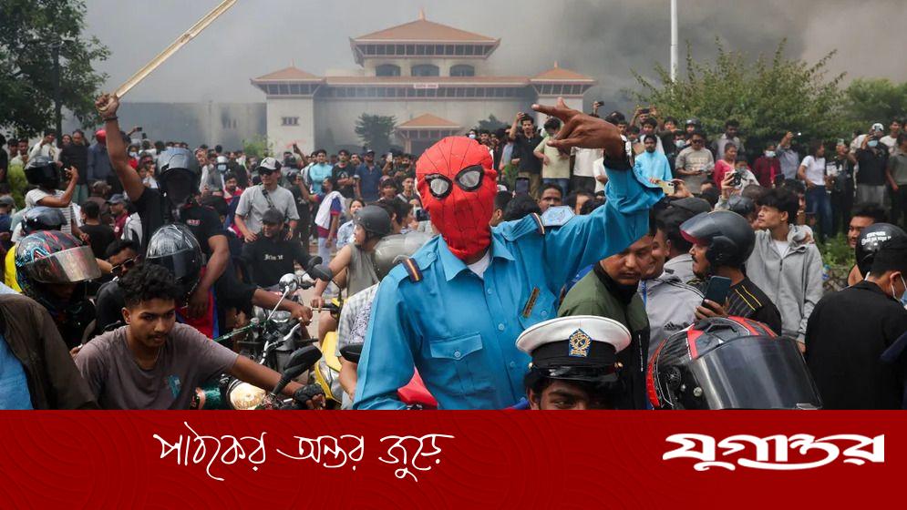 জেন-জিকে সামনে রেখে বিক্ষোভের নেপথ্যে কারা