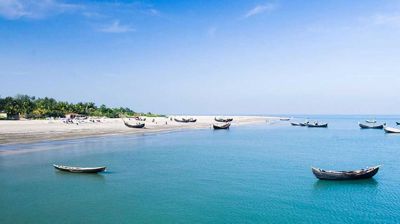 নিজ দেশেই প্রবাসী বাসিন্দারা