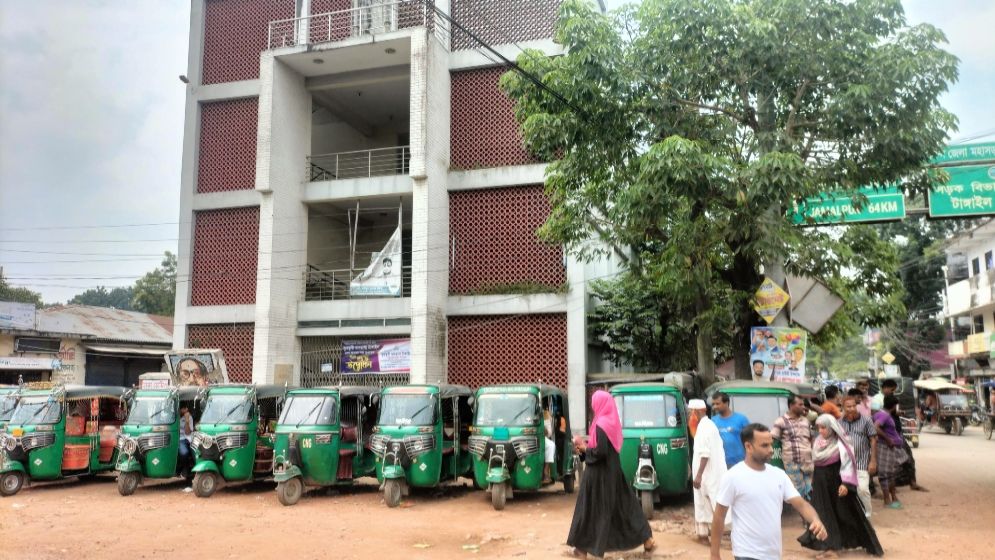 আড়াই কোটি টাকার মুক্তিযোদ্ধা ভবন এখন নিস্ক্রিয়