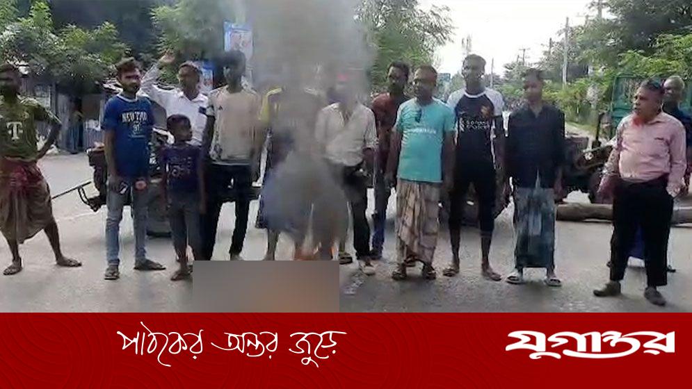 চারটি সংসদীয় আসন বহালের দাবিতে বাগেরহাটে হরতাল