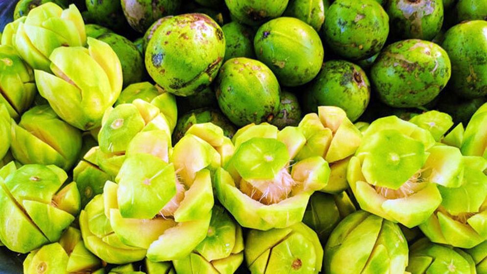 আমড়া রয়েছে যেসব উপকারিতা