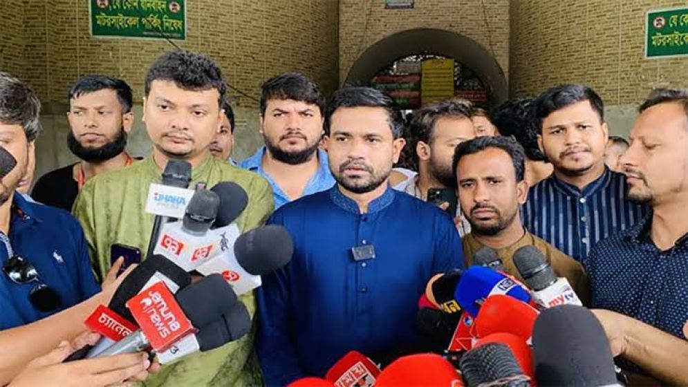 নুরকে বিদেশে পাঠানো নিয়ে টালবাহানা করছে সরকার: হাসান আল মামুন