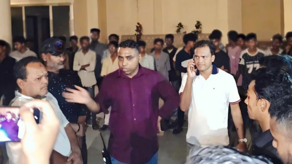 বন্ধুর পার্টিতে গিয়ে ছাত্রলীগ সন্দেহে আটক ৩৯ কিশোর, অতঃপর...