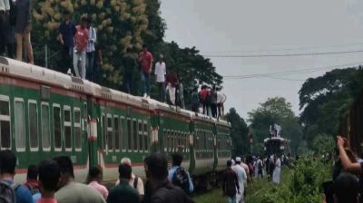 ঢাকাগামী কালনী এক্সপ্রেসের তিনটি বগি চলন্ত অবস্থায় বিচ্ছিন্ন