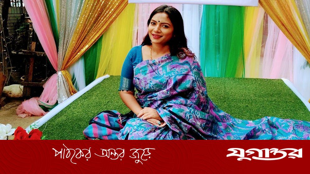 এইটা ডাকসু না, এক্কেবারে ‘হিজাবসু’: নীলা ইসরাফিল