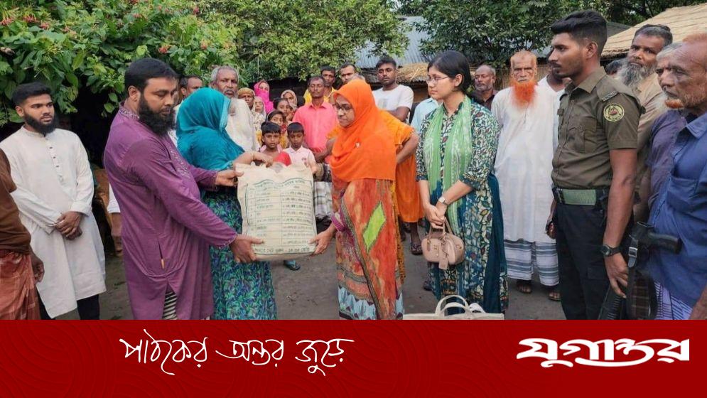 বাঘায় গ্যাস সিলিন্ডার বিস্ফোরণে ৪ বাড়ি পুড়ে ছাই