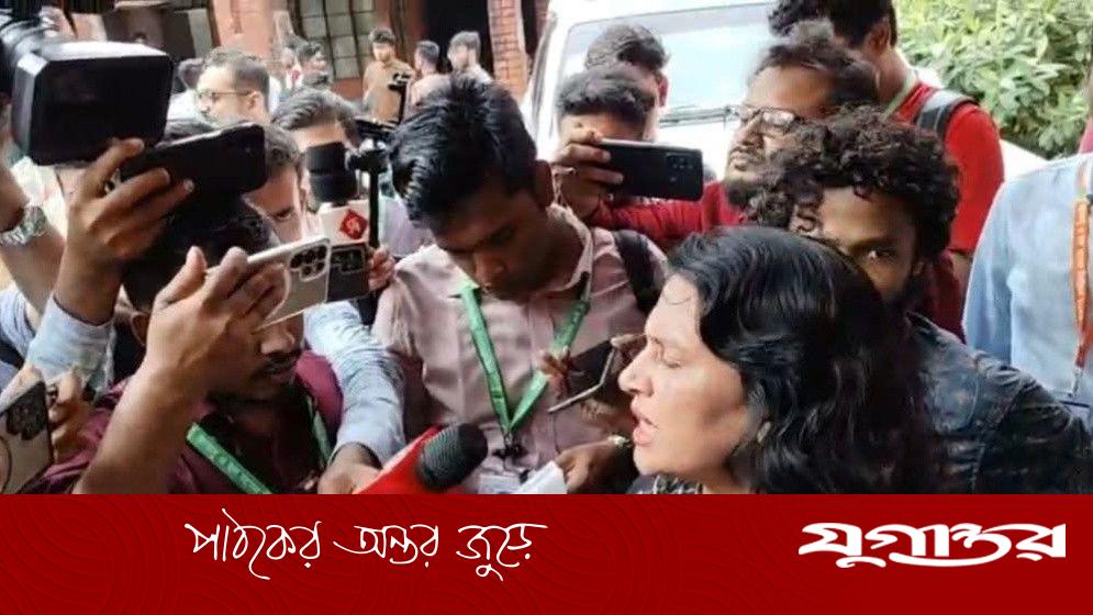 ভোট বর্জন করে জাতীয়তাবাদী শিক্ষকদের কেন্দ্র ত্যাগ