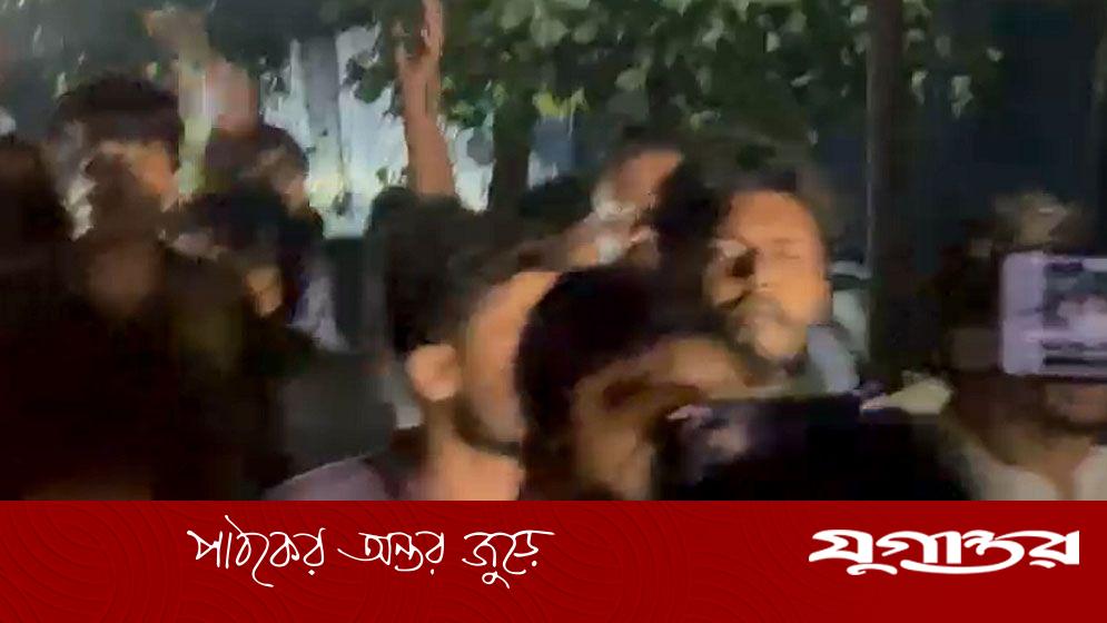 জাকসু নির্বাচন বর্জনের পর ক্যাম্পাসে ছাত্রদলের বিক্ষোভ