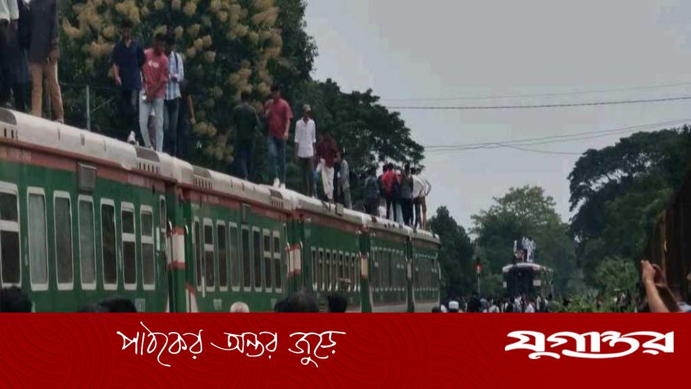 ঢাকাগামী কালনী এক্সপ্রেসের তিনটি বগি চলন্ত অবস্থায় বিচ্ছিন্ন