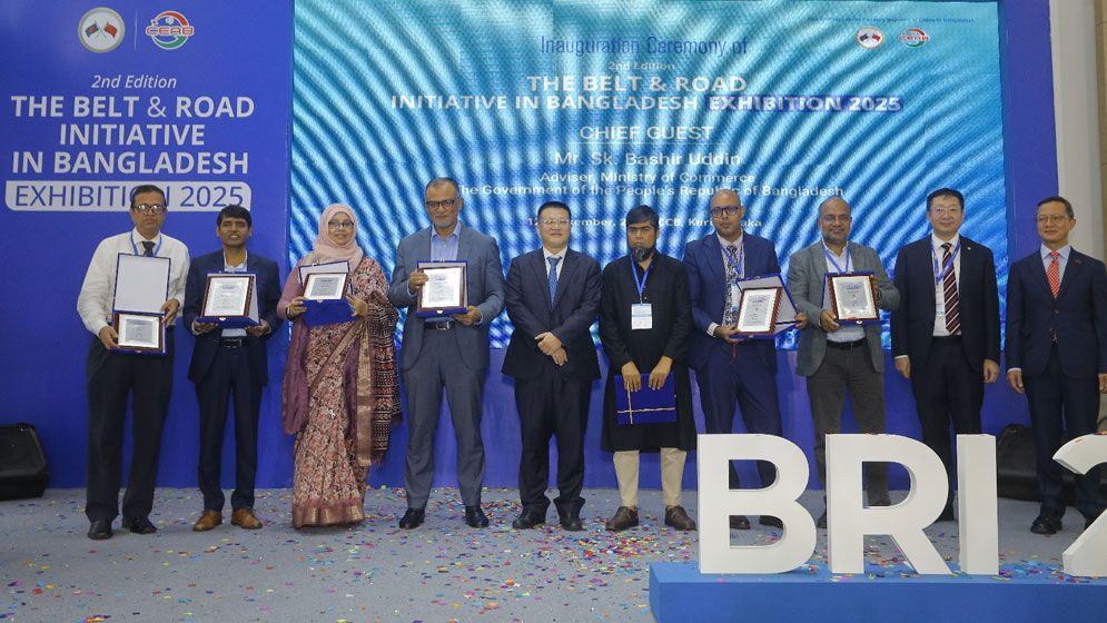 দেশে চীনা বিনিয়োগ ৩০০ শতাংশ বেড়েছে: বাণিজ্য উপদেষ্টা