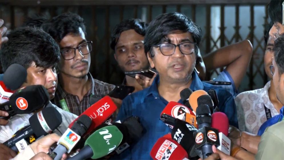 জাকসু নির্বাচন কমিশনার মাফরুহী সাত্তারের পদত্যাগ