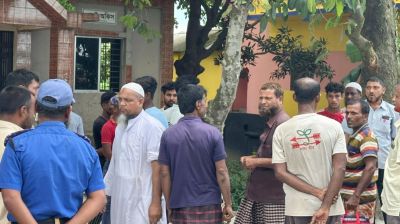 তানোরে ভূমিদস্যু  আ.লীগ নেতা গ্রেফতার