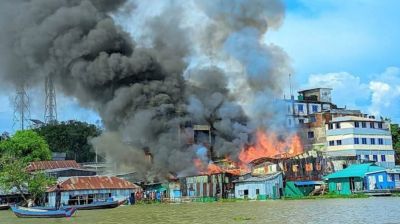 লংগদুতে আগুনে পুড়ল ১১ দোকান ও বসতঘর