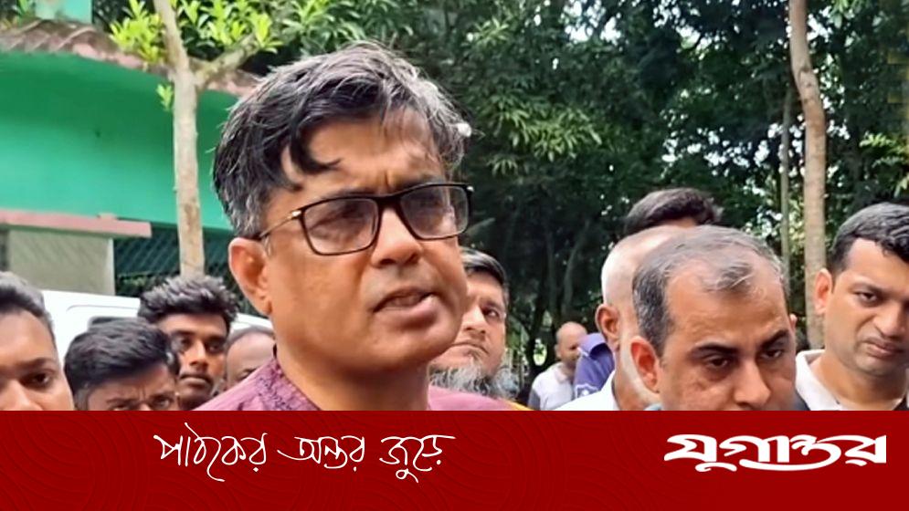কবি ফররুখ আহমদের বাড়িতে প্রেস সচিব