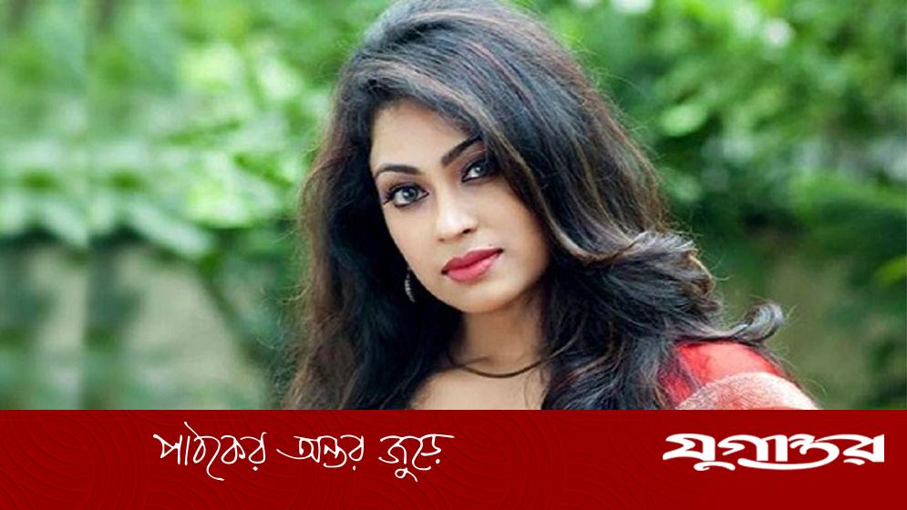অবশেষে ক্ষমা চাইলেন পপি
