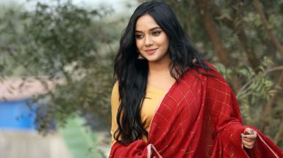 সময় যেন মানুষকে একেবারেই অন্য রকম করে দিয়েছে: মাহি