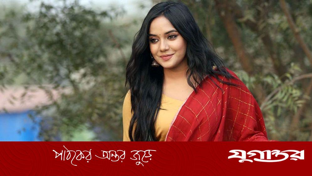 সময় যেন মানুষকে একেবারেই অন্য রকম করে দিয়েছে: মাহি