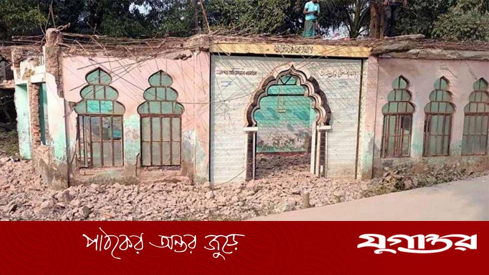 রাস্তা নির্মাণের জন্য মসজিদ ভাঙা যাবে?