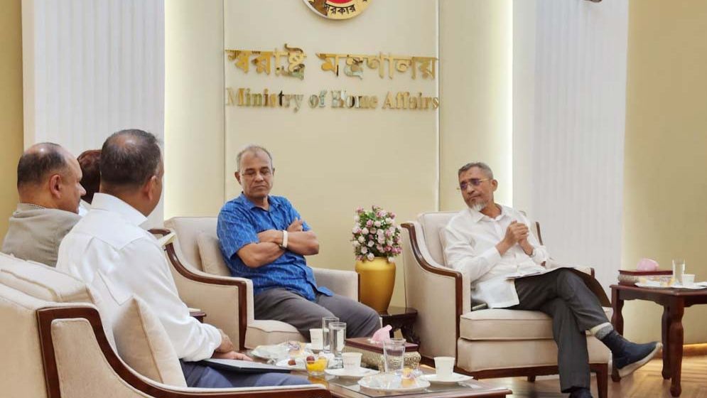 স্বরাষ্ট্র উপদেষ্টার সঙ্গে বাবরের সাক্ষাৎ, যে আলোচনা হলো