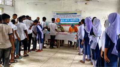 নান্দাইলে যুগান্তর স্বজন সমাবেশের ফ্রি ব্লাড গ্রুপ ক্যাম্পিং