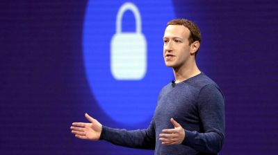 ফেসবুকের বিরুদ্ধে মামলা করলেন জাকারবার্গ!
