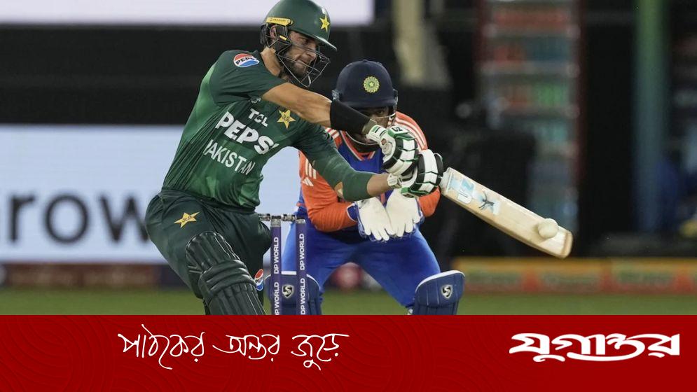প্রশ্নবিদ্ধ আম্পায়ারিংয়ের ম্যাচে পাকিস্তানের সংগ্রহ ১২৭