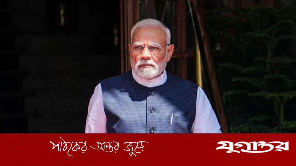 বিধিনিষেধের কলকাতা, পূজার আগে রাজনীতির ছায়ায় মোদির সফর