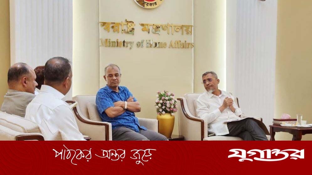 স্বরাষ্ট্র উপদেষ্টার সঙ্গে বাবরের সাক্ষাৎ, যে আলোচনা হলো