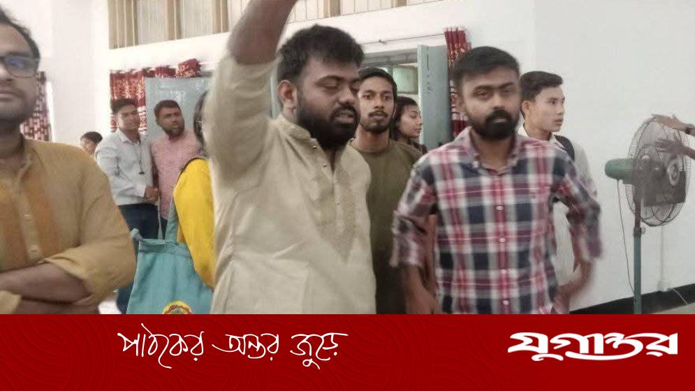 প্রথম প্যানেল হিসেবে মনোনয়ন নিল ‘দ্রোহ পর্ষদ’