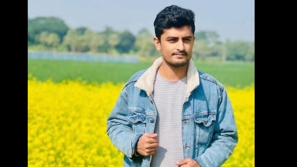 শিবচরে প্রকাশ্যে যুবককে কুপিয়ে হত্যা