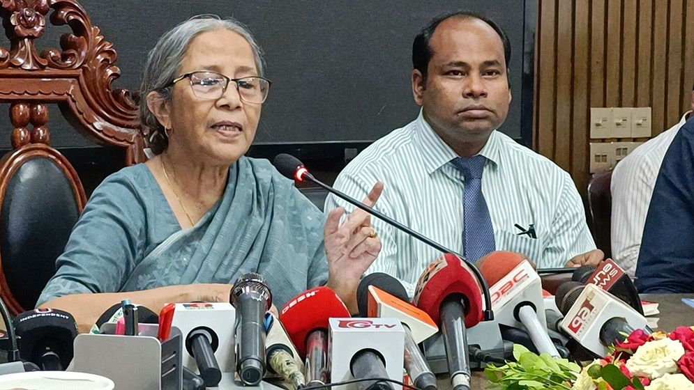 সাশ্রয়ী মূল্যে ইলিশ বিক্রির উদ্যোগ নেওয়া হয়েছে: মৎস্য উপদেষ্টা