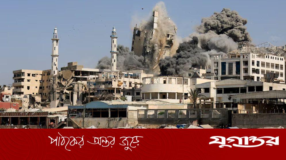 ইসরাইলের প্রতিরক্ষামন্ত্রী লিখলেন ‘গাজা জ্বলছে’