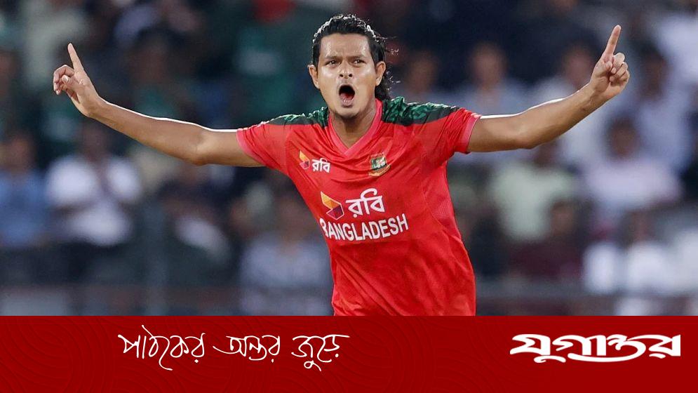 প্রথম বলেই উইকেট পেলেন নাসুম