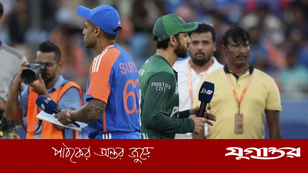 হ্যান্ডশেক বিতর্কের ‘হোতা’ আর থাকছেন না পাকিস্তানের ম্যাচে