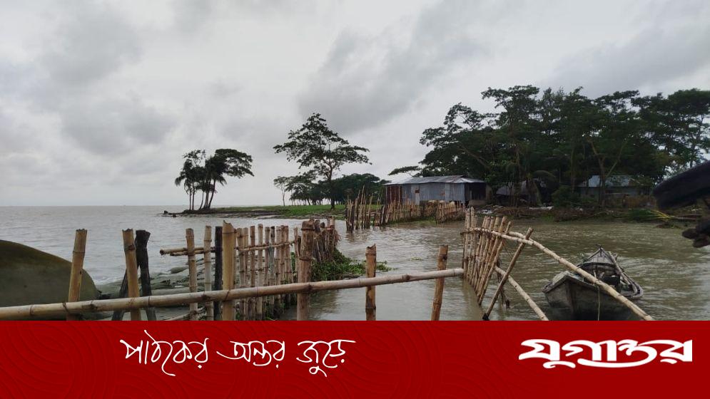 বাঁধের কাজে ধীরগতি