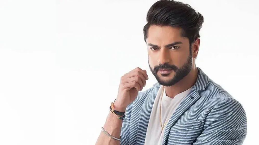 ধর্ষণ মামলার অভিযোগ নিয়ে মুখ খুললেন আশিস কাপুর