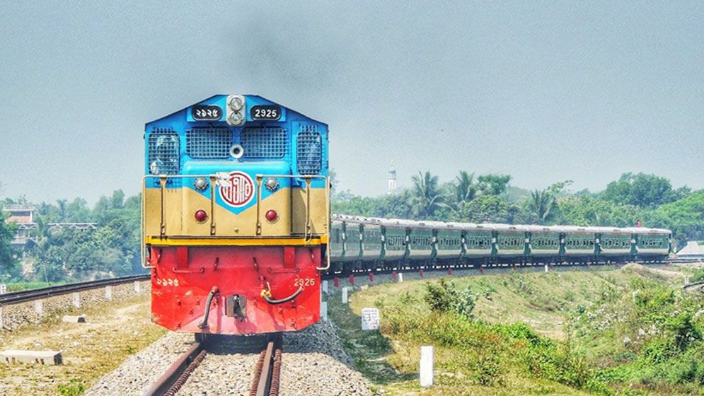 রেলসেবা অ্যাপেও কালোবাজারি