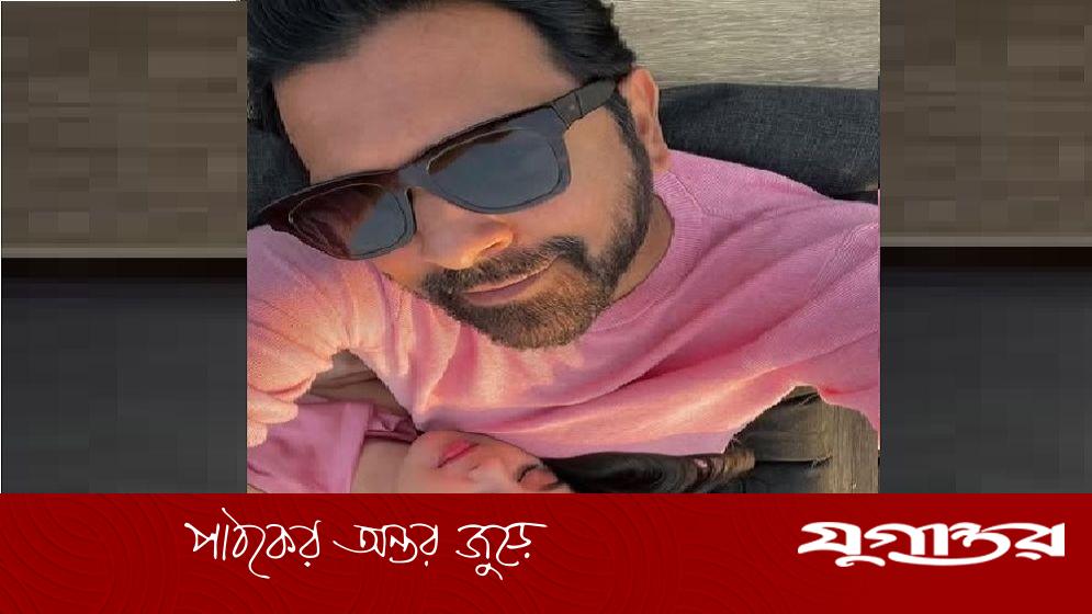 বৃত্তের ভেতর তাহসানকে খুঁজে পেয়েছেন রোজা