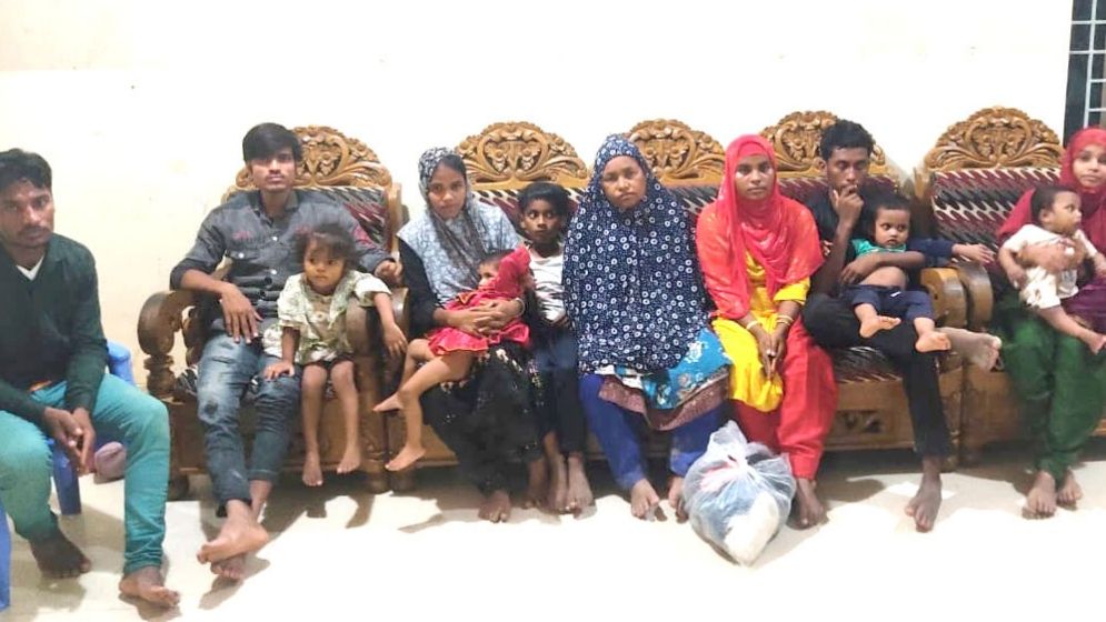 বড়লেখা সীমান্তে বিএসএফের পুশইন, ১২ রোহিঙ্গা আটক