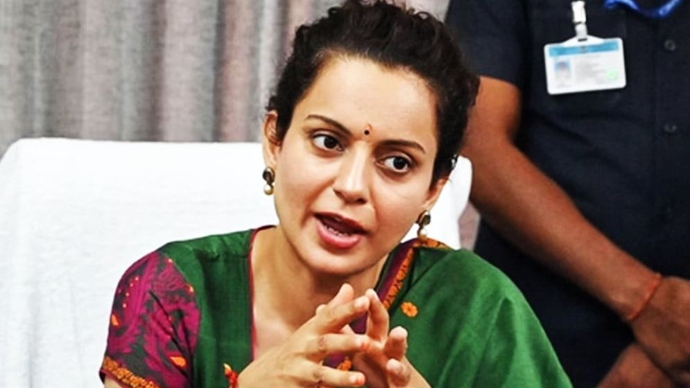 বন্যাদুর্গত এলাকায় গিয়ে তোপের মুখে যা বললেন কঙ্গনা